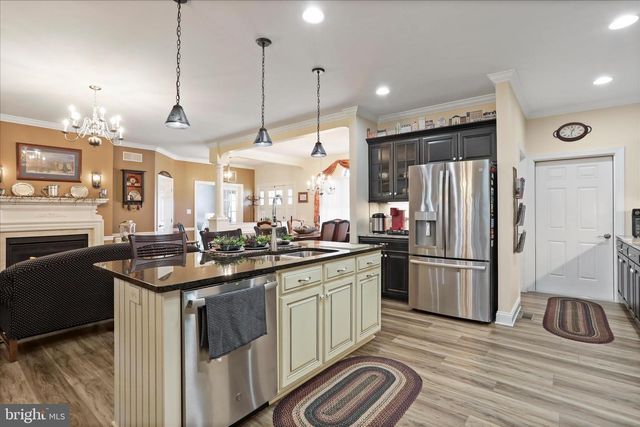 1464 HIGHFIELD COURT, Chambersburg, PA 17202