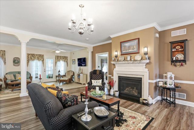 1464 HIGHFIELD COURT, Chambersburg, PA 17202