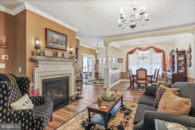 1464 HIGHFIELD COURT, Chambersburg, PA 17202