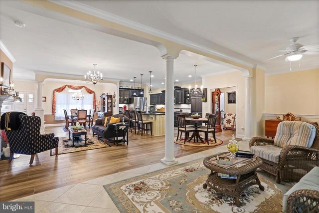 1464 HIGHFIELD COURT, Chambersburg, PA 17202