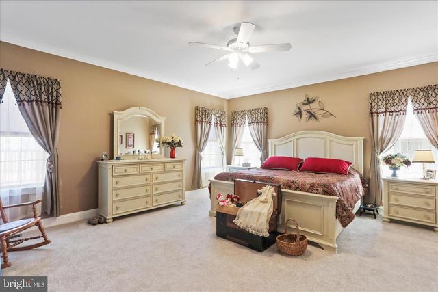 1464 HIGHFIELD COURT, Chambersburg, PA 17202