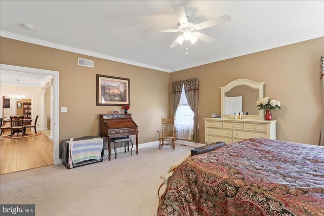 1464 HIGHFIELD COURT, Chambersburg, PA 17202