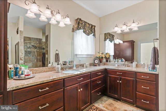 1464 HIGHFIELD COURT, Chambersburg, PA 17202