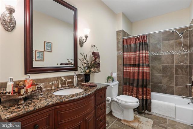 1464 HIGHFIELD COURT, Chambersburg, PA 17202