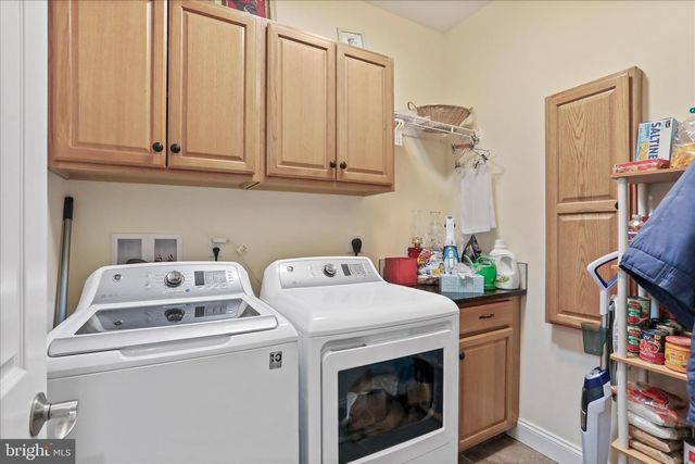 1464 HIGHFIELD COURT, Chambersburg, PA 17202