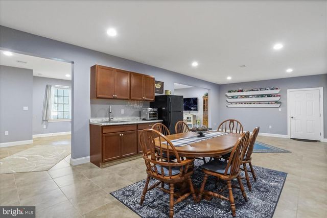 1464 HIGHFIELD COURT, Chambersburg, PA 17202