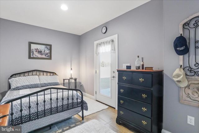 1464 HIGHFIELD COURT, Chambersburg, PA 17202