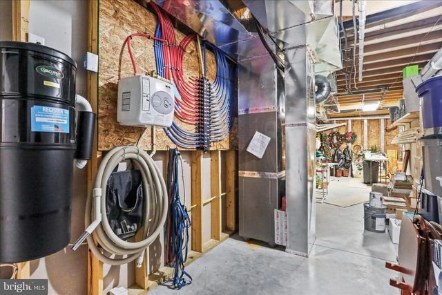 1464 HIGHFIELD COURT, Chambersburg, PA 17202