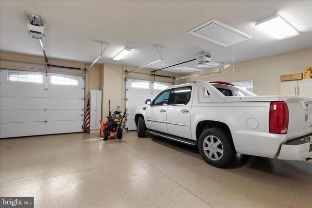 1464 HIGHFIELD COURT, Chambersburg, PA 17202