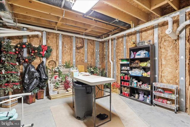 1464 HIGHFIELD COURT, Chambersburg, PA 17202