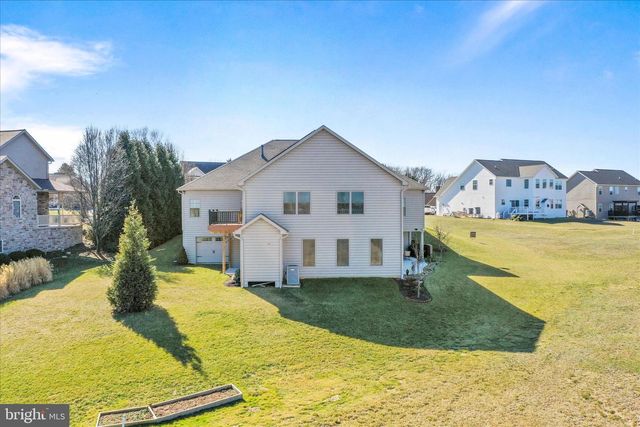 1464 HIGHFIELD COURT, Chambersburg, PA 17202