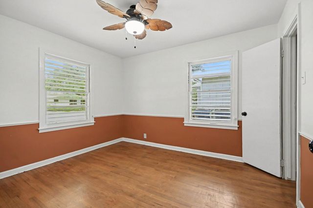 5013 Live Oak Drive, Texas City, TX 77591