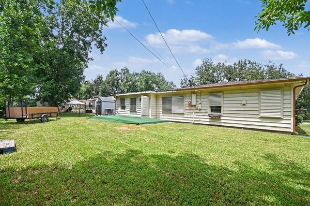 5013 Live Oak Drive, Texas City, TX 77591