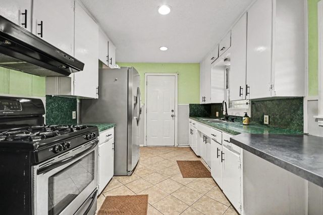 5013 Live Oak Drive, Texas City, TX 77591