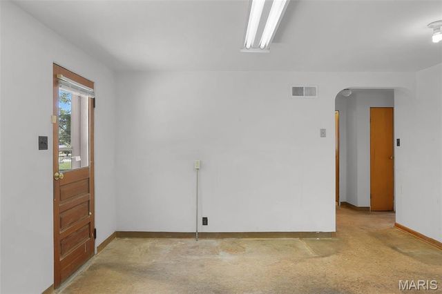 300 N Belt E, Swansea, IL 62226