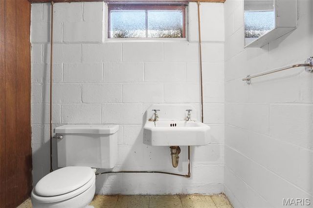 300 N Belt E, Swansea, IL 62226