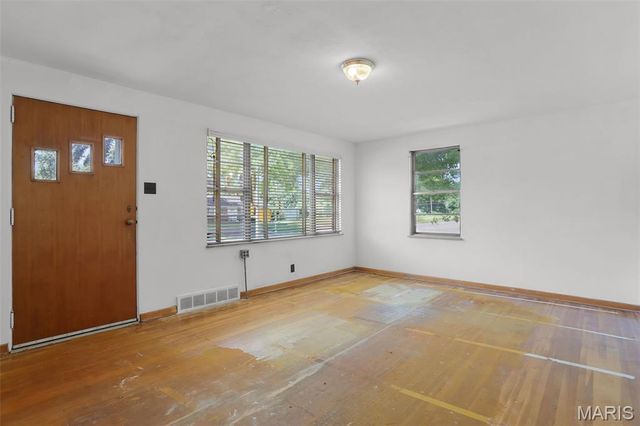 300 N Belt E, Swansea, IL 62226