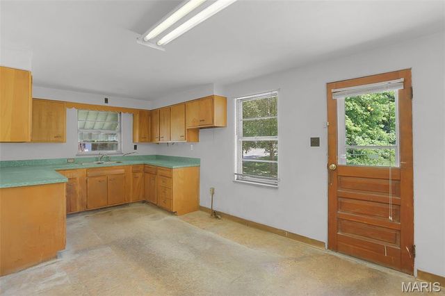 300 N Belt E, Swansea, IL 62226