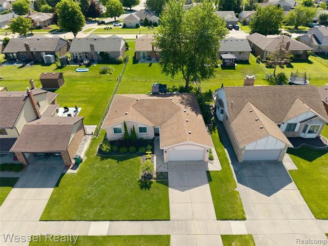 47400 Sanborn Drive, Macomb, MI 48044