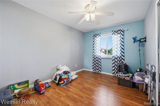 47400 Sanborn Drive, Macomb, MI 48044