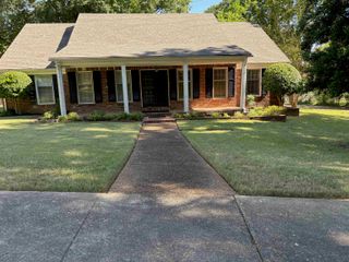 5710 WOODBRIAR CV, Memphis, TN 38120