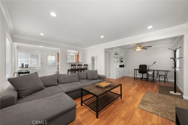 2580 Westminster Avenue, Costa Mesa, CA 92627