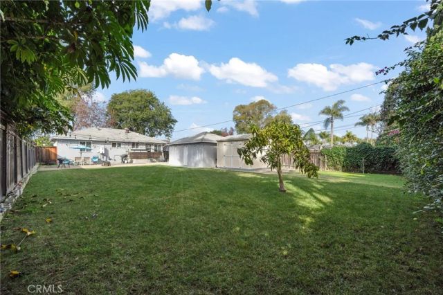 2580 Westminster Avenue, Costa Mesa, CA 92627