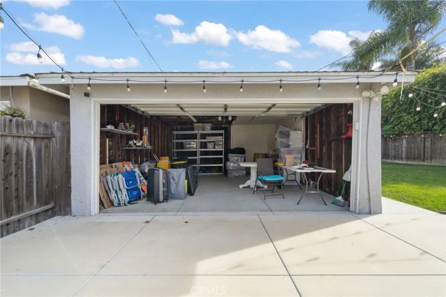 2580 Westminster Avenue, Costa Mesa, CA 92627