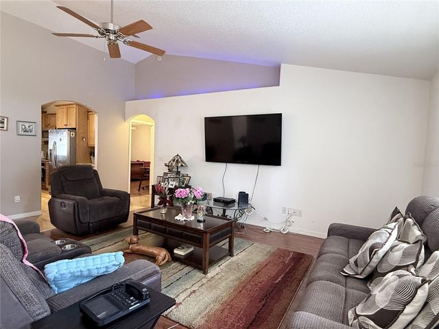 10037 CRENSHAW CIRCLE, Clermont, FL 34711