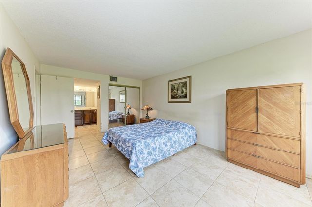 5200 LAKE VILLAGE DRIVE 79, Sarasota, FL 34235