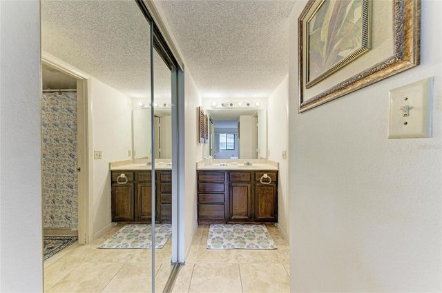 5200 LAKE VILLAGE DRIVE 79, Sarasota, FL 34235
