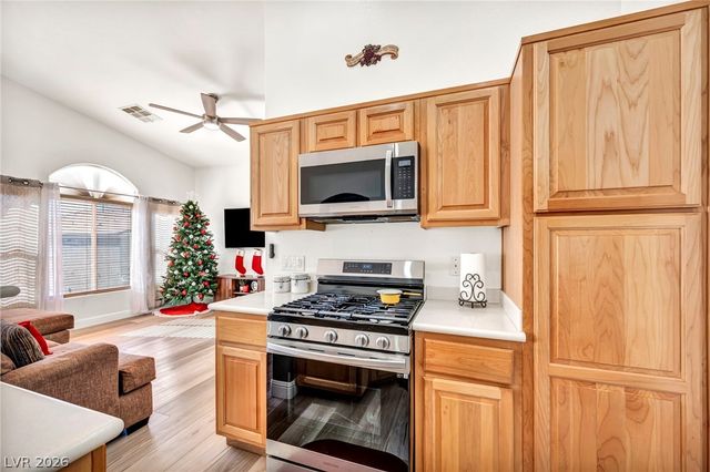 6414 Za Zu Pitts Avenue 101, Las Vegas, NV 89122
