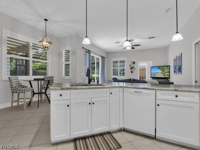 12090 Hidden Links DR, Fort Myers, FL 33913