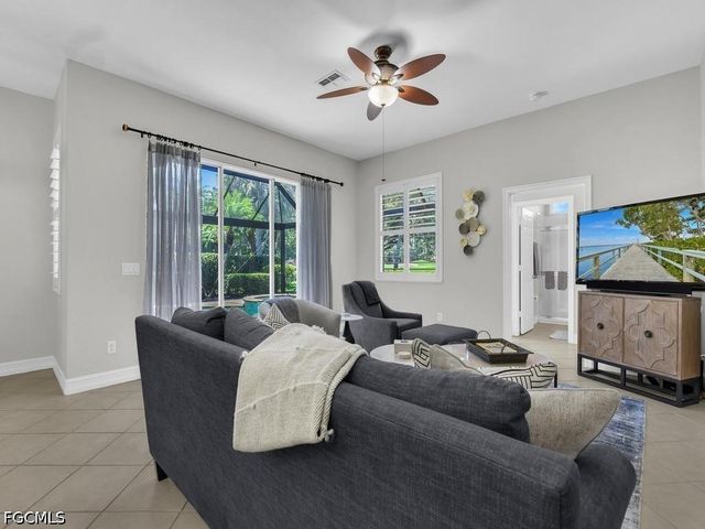12090 Hidden Links DR, Fort Myers, FL 33913
