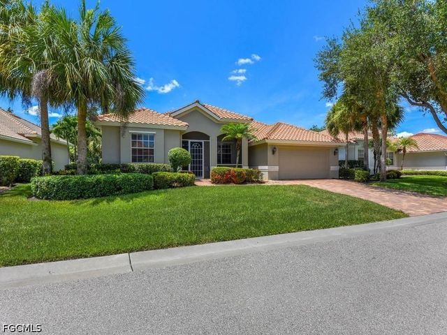 12090 Hidden Links DR, Fort Myers, FL 33913