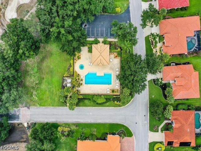 12090 Hidden Links DR, Fort Myers, FL 33913