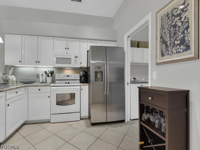 12090 Hidden Links DR, Fort Myers, FL 33913