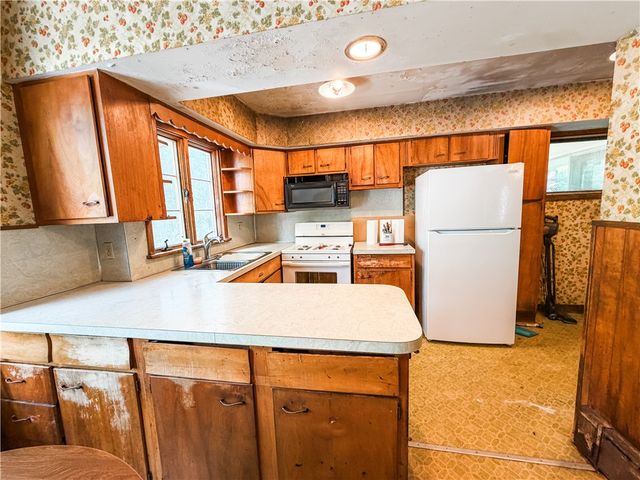 68 Steel Street, Auburn, NY 13021