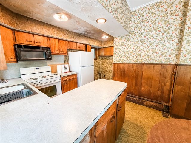 68 Steel Street, Auburn, NY 13021