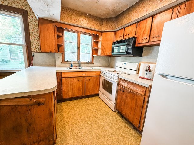 68 Steel Street, Auburn, NY 13021