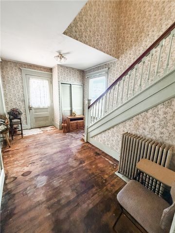68 Steel Street, Auburn, NY 13021