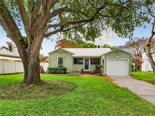 2419 19th Avenue, Vero Beach, FL 32960