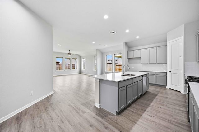 2713 Mackinac Bay Drive, La Marque, TX 77568