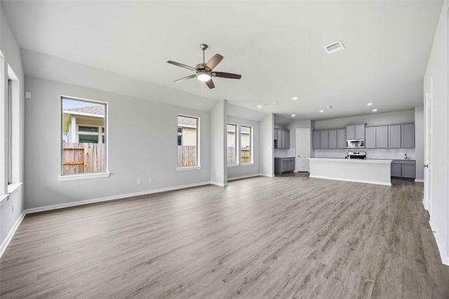 2713 Mackinac Bay Drive, La Marque, TX 77568