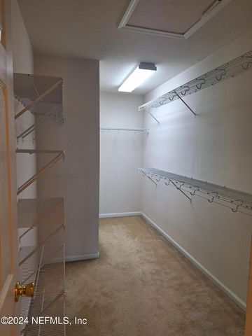 11172 CASTLEMAIN Circle W, Jacksonville, FL 32256