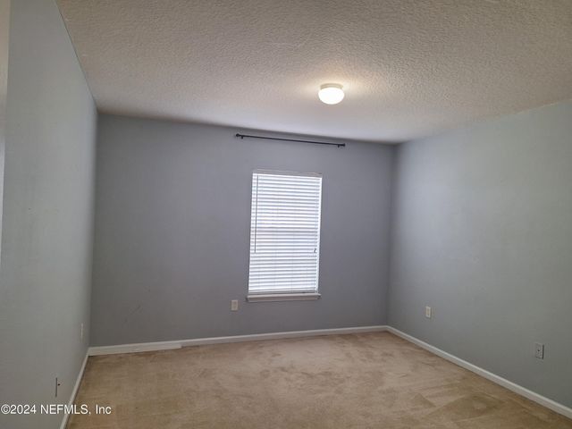 11172 CASTLEMAIN Circle W, Jacksonville, FL 32256