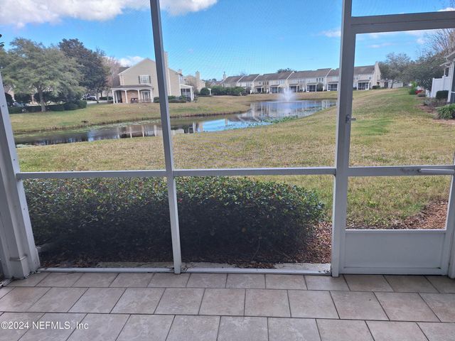 11172 CASTLEMAIN Circle W, Jacksonville, FL 32256