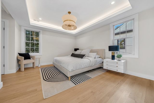 25 High Street 25, Newton, MA 02461