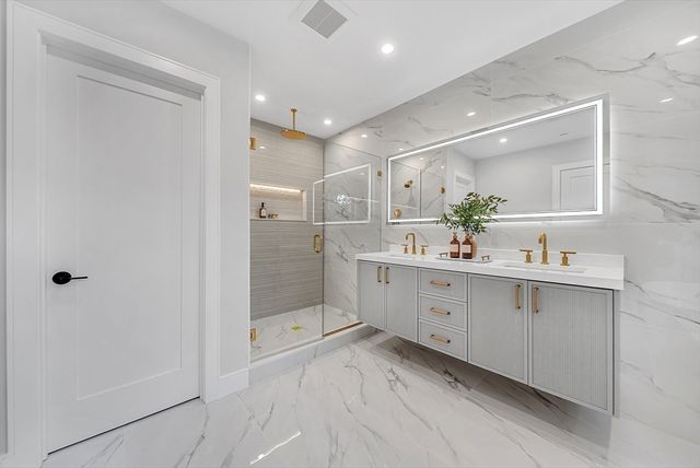 25 High Street 25, Newton, MA 02461