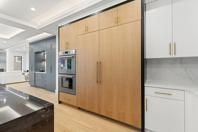 25 High Street 25, Newton, MA 02461